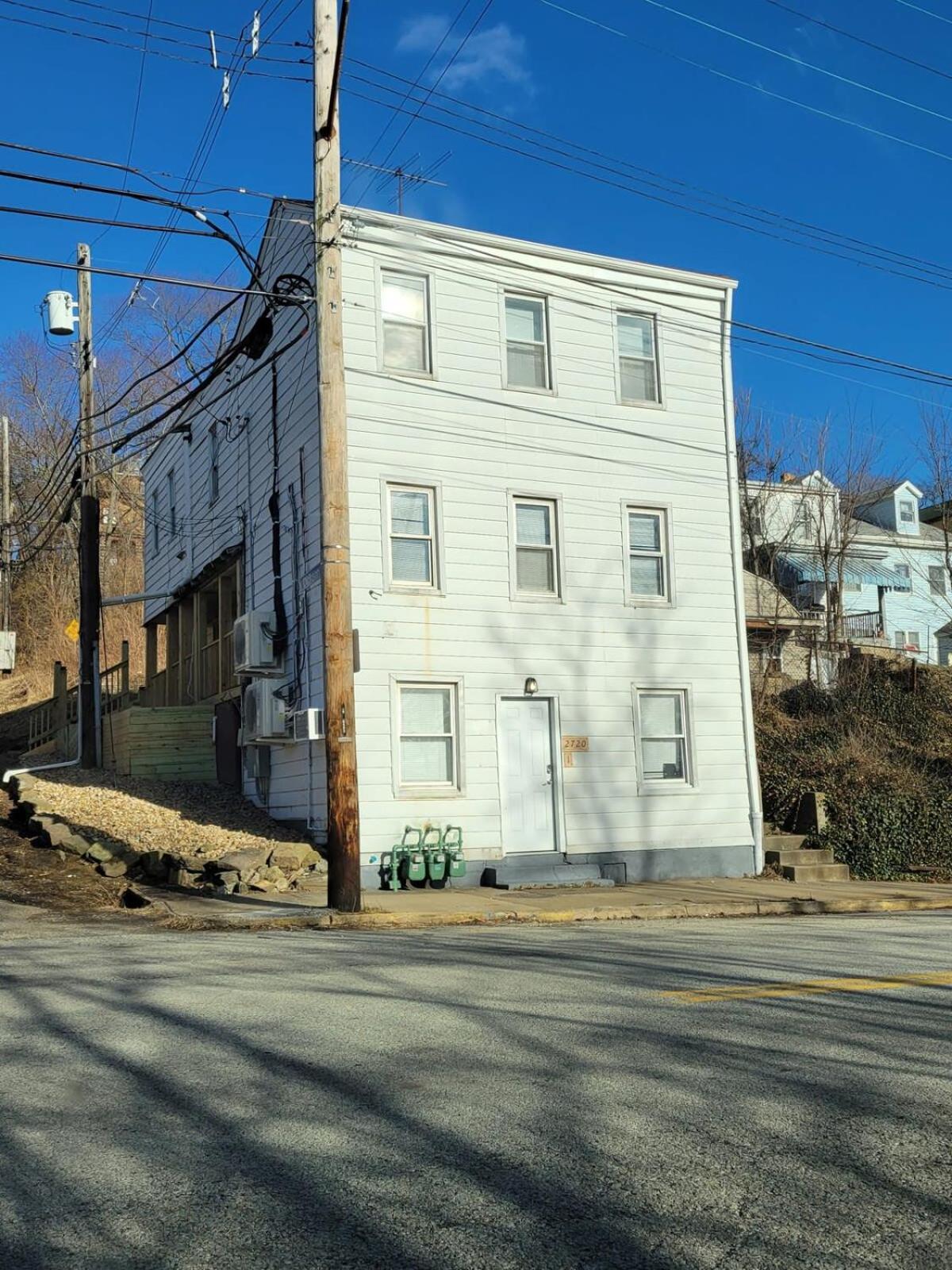 Modern 1 Bedroom - Easy Parking 5 Min From Downtown Pittsburgh